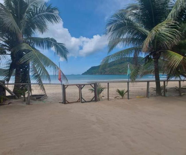 Bucana Beachfront Guesthouse เอลนิโด ภายนอก รูปภาพ