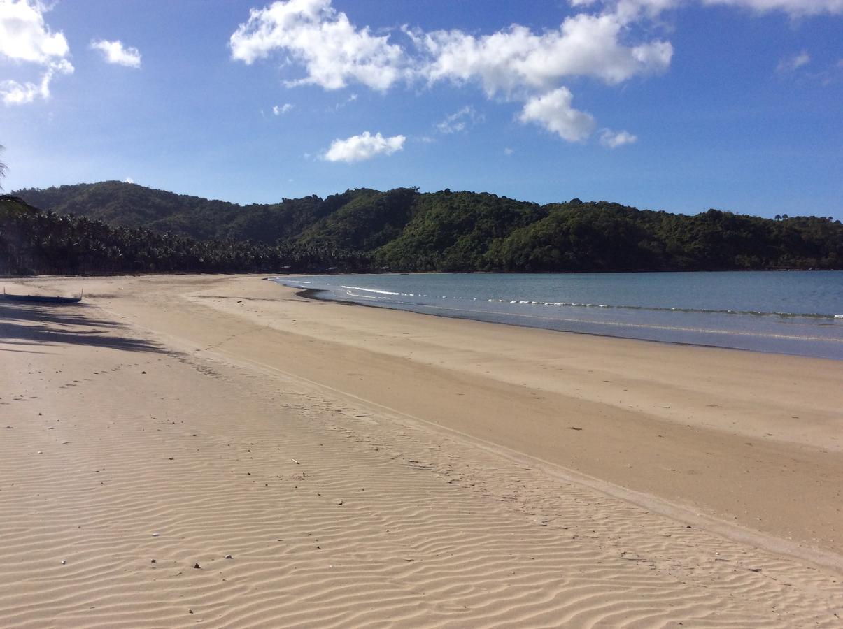 Bucana Beachfront Guesthouse เอลนิโด ภายนอก รูปภาพ